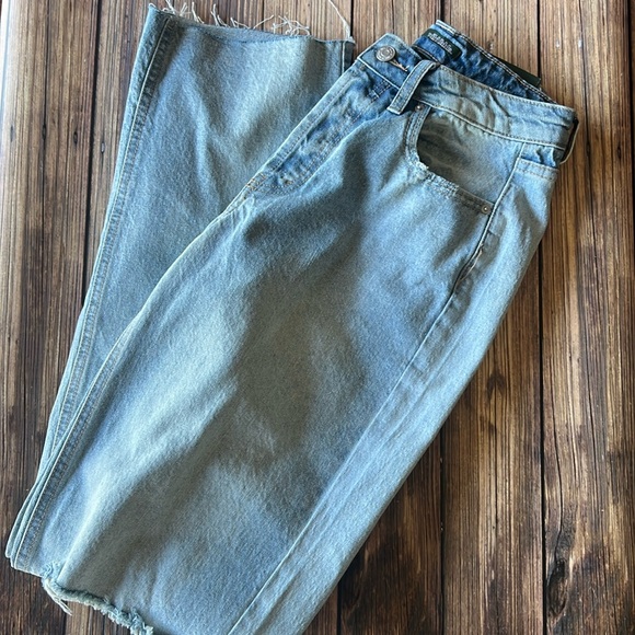 NWT Wild Fable High-Rise Curvy Straight Light Wash Jeans 6 - Picture 3 of 6